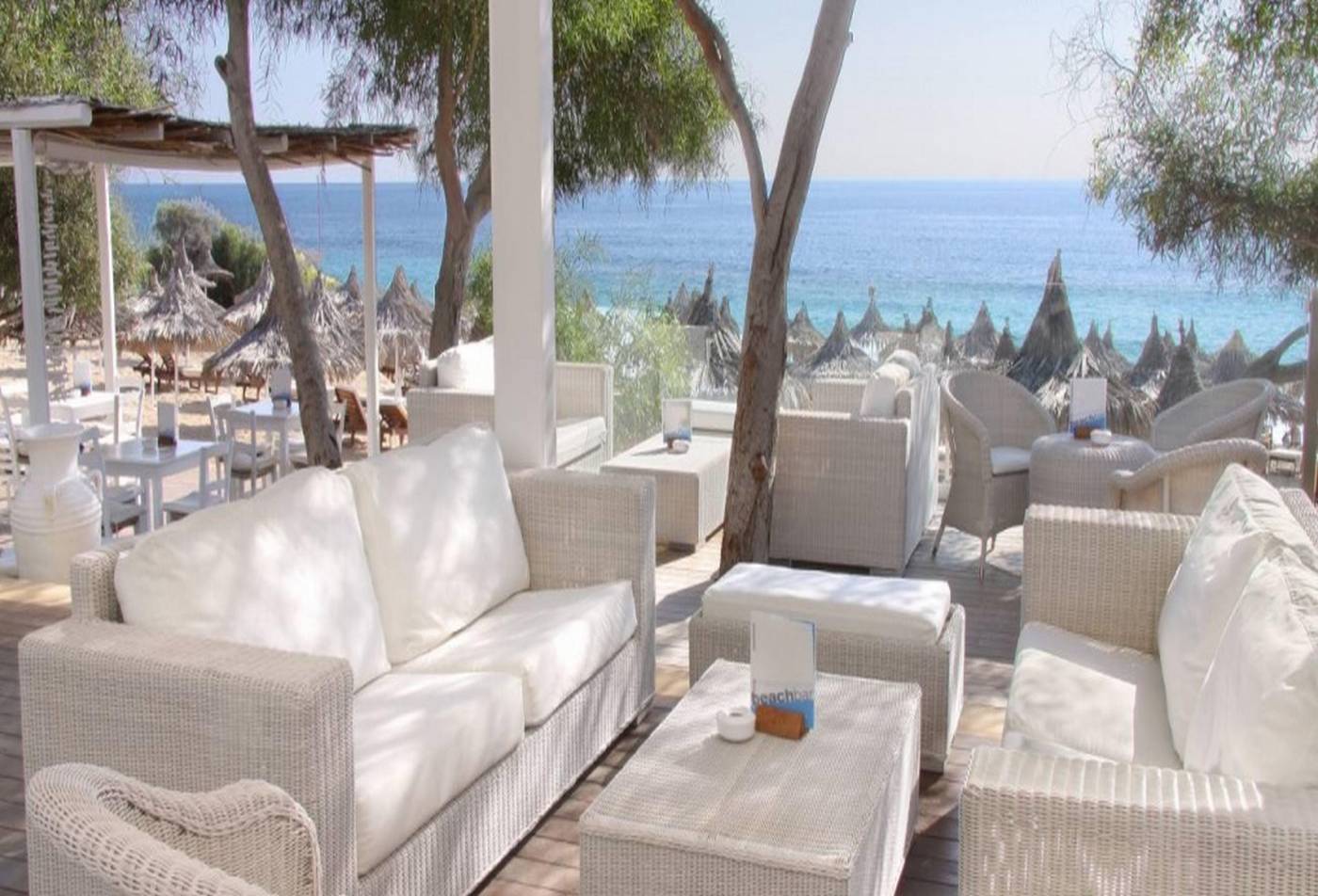 Grecian-Bay-Hotel-Terrace-87