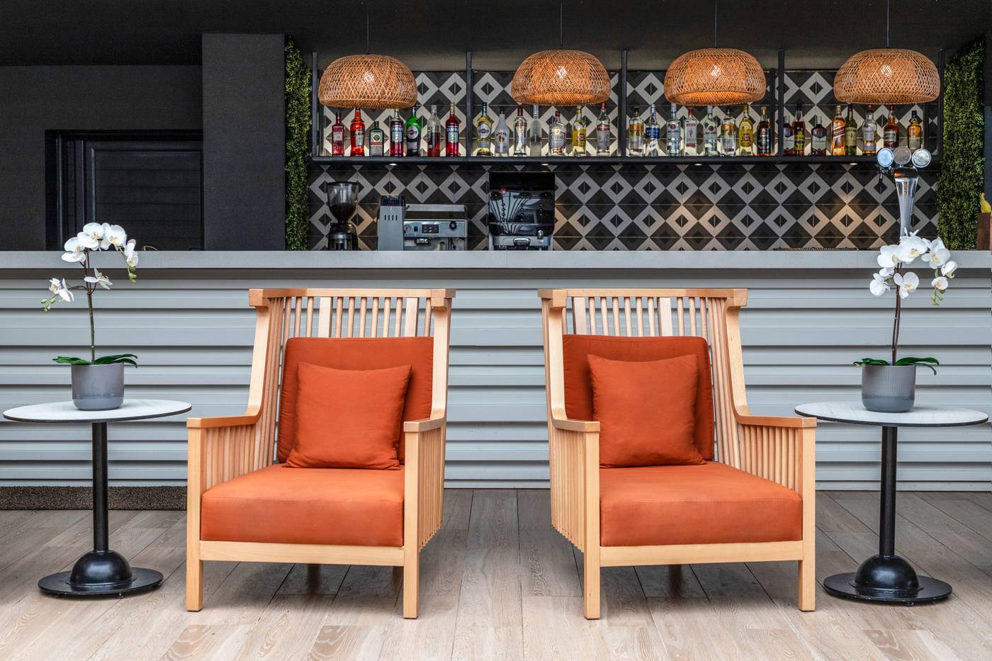 Eden-Roc-Resort-Hotel-Bar-48