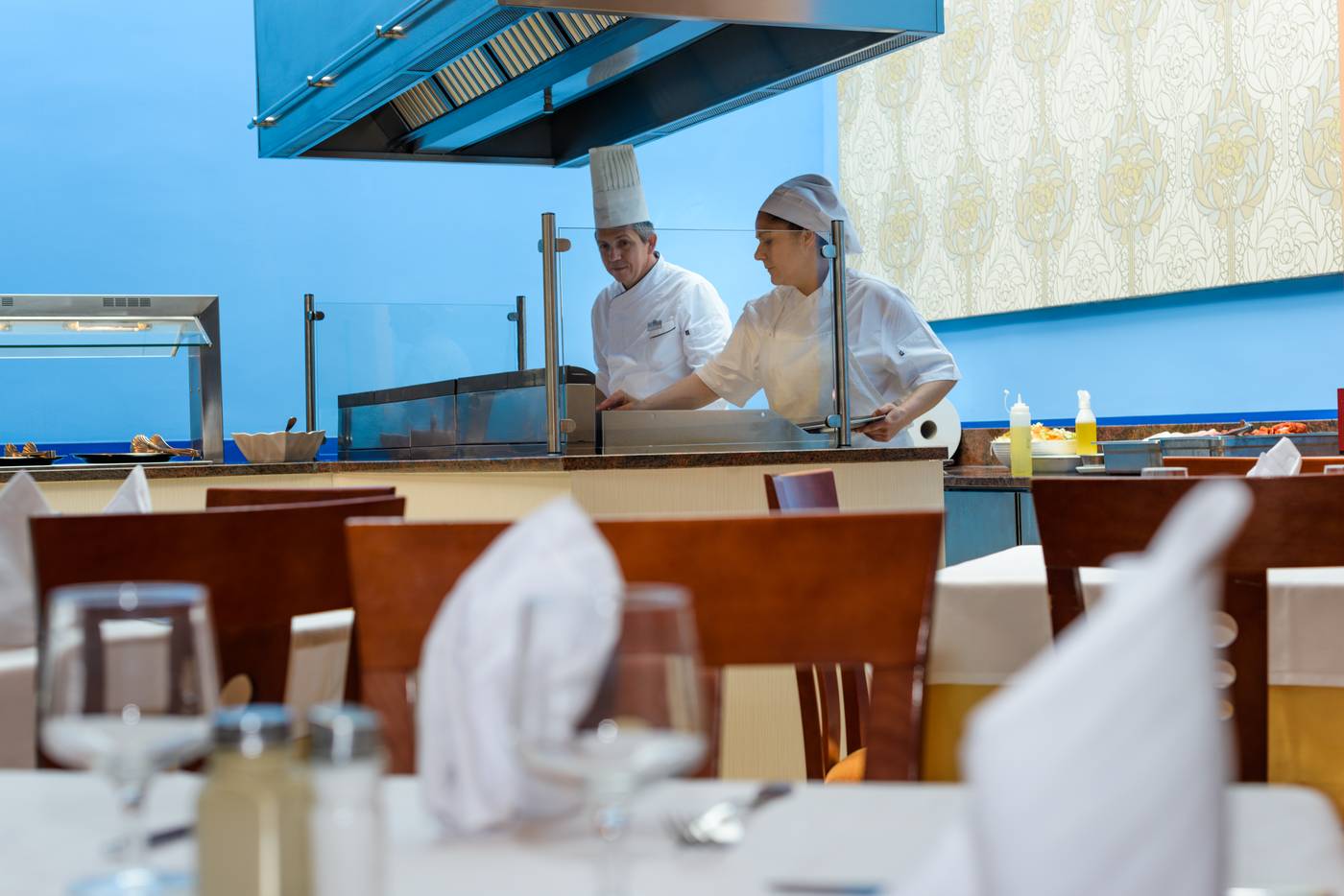 Monarque-Torreblanca-Restaurant-39