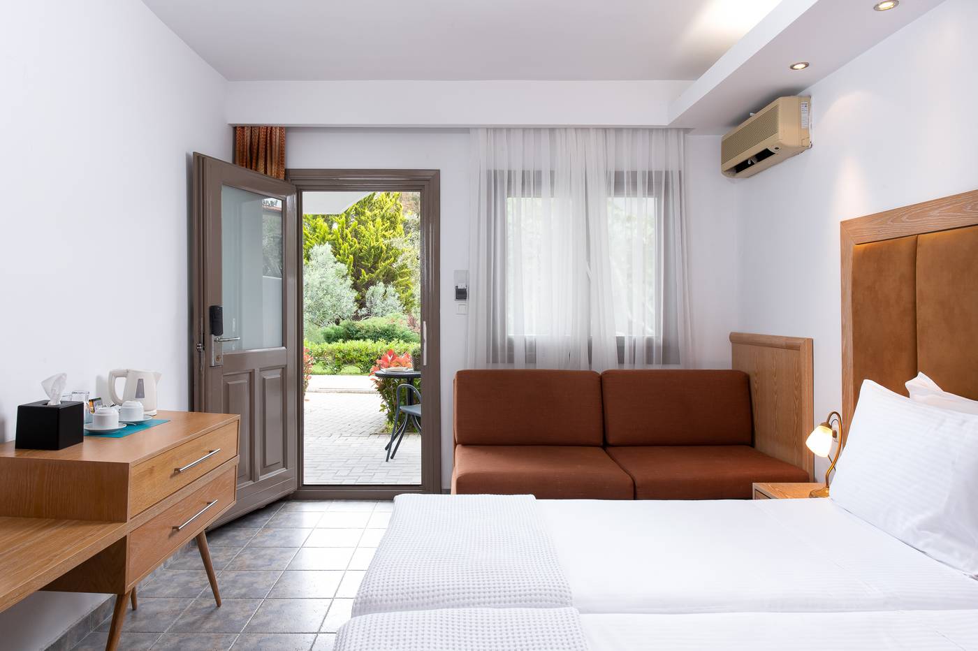 Alexandros-Palace-Hotel-Room-39