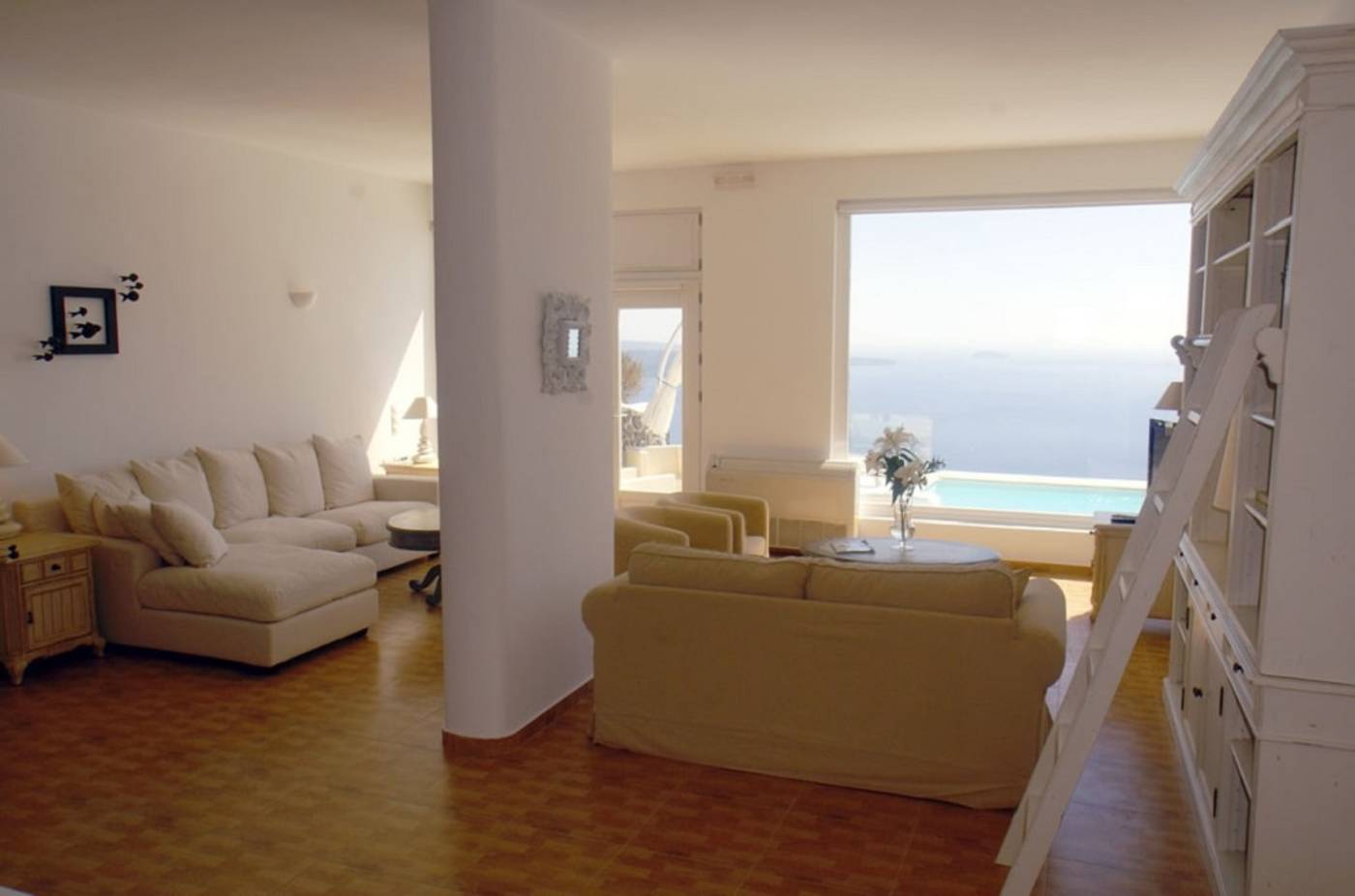 Csky-Greece-IMEROVIGLI-Room-9