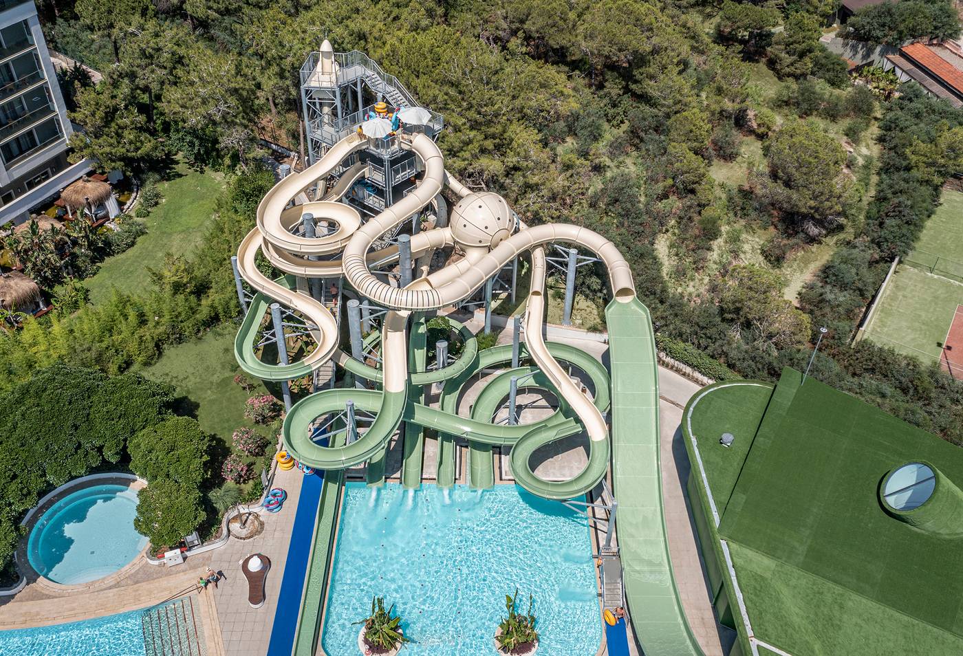 Ela-Excellence-Resort-Belek-Pool-12