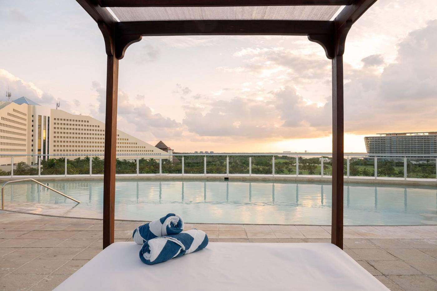 Seadust-Cancun-Family-Resort-Pool-3