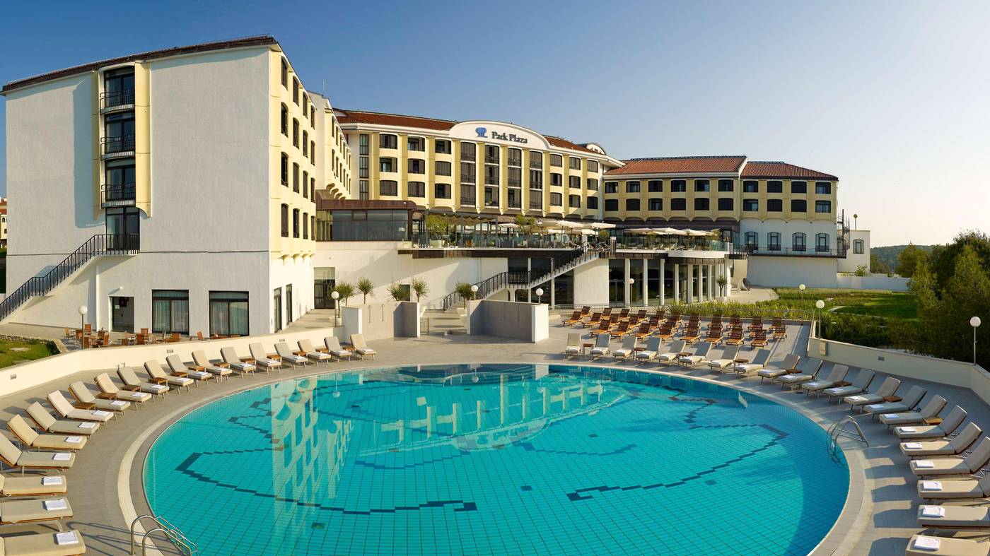 Park-Plaza-Histria-Pula-Pool-1