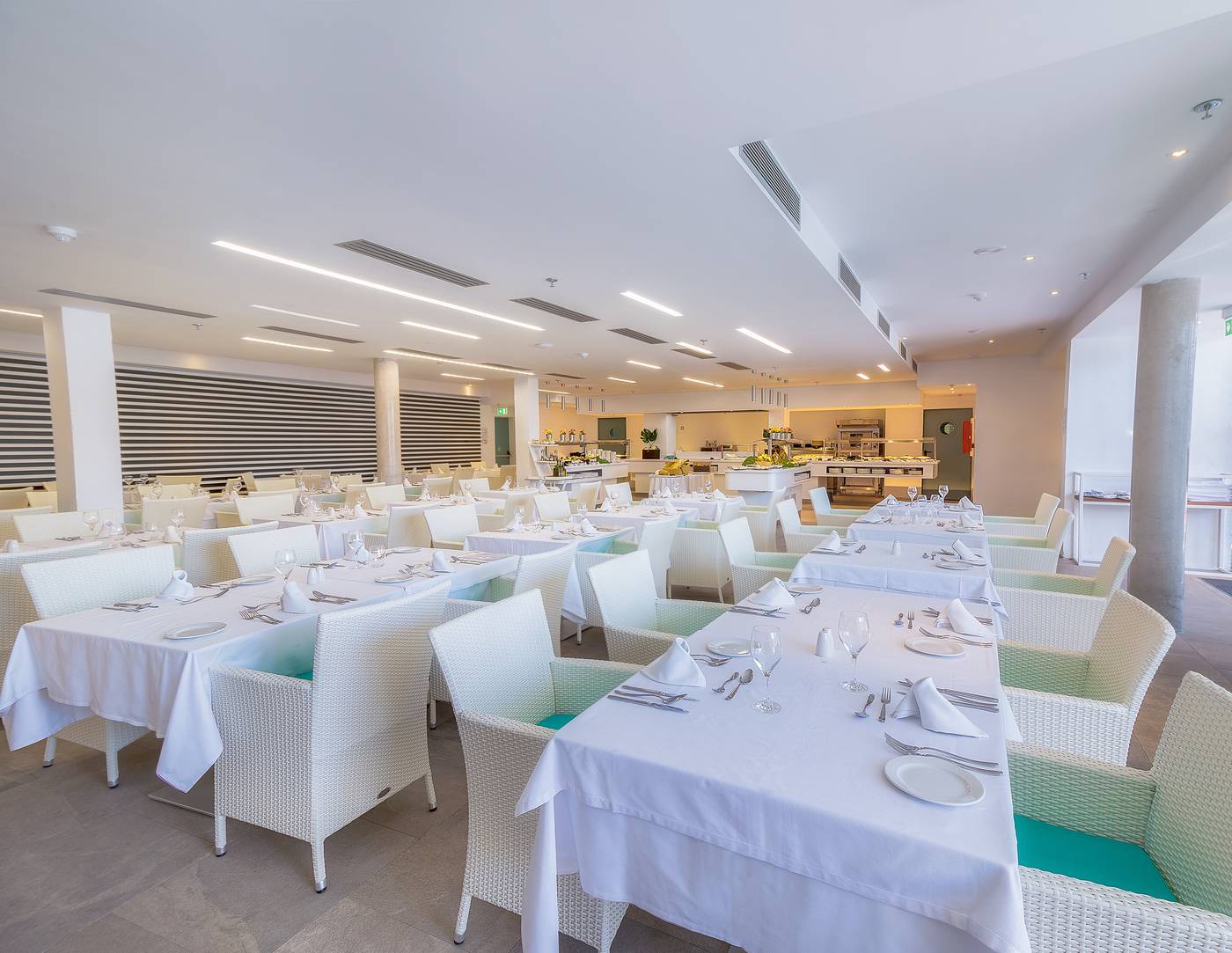 Hotel-LIVVO-Los-Calderones-Restaurant-17