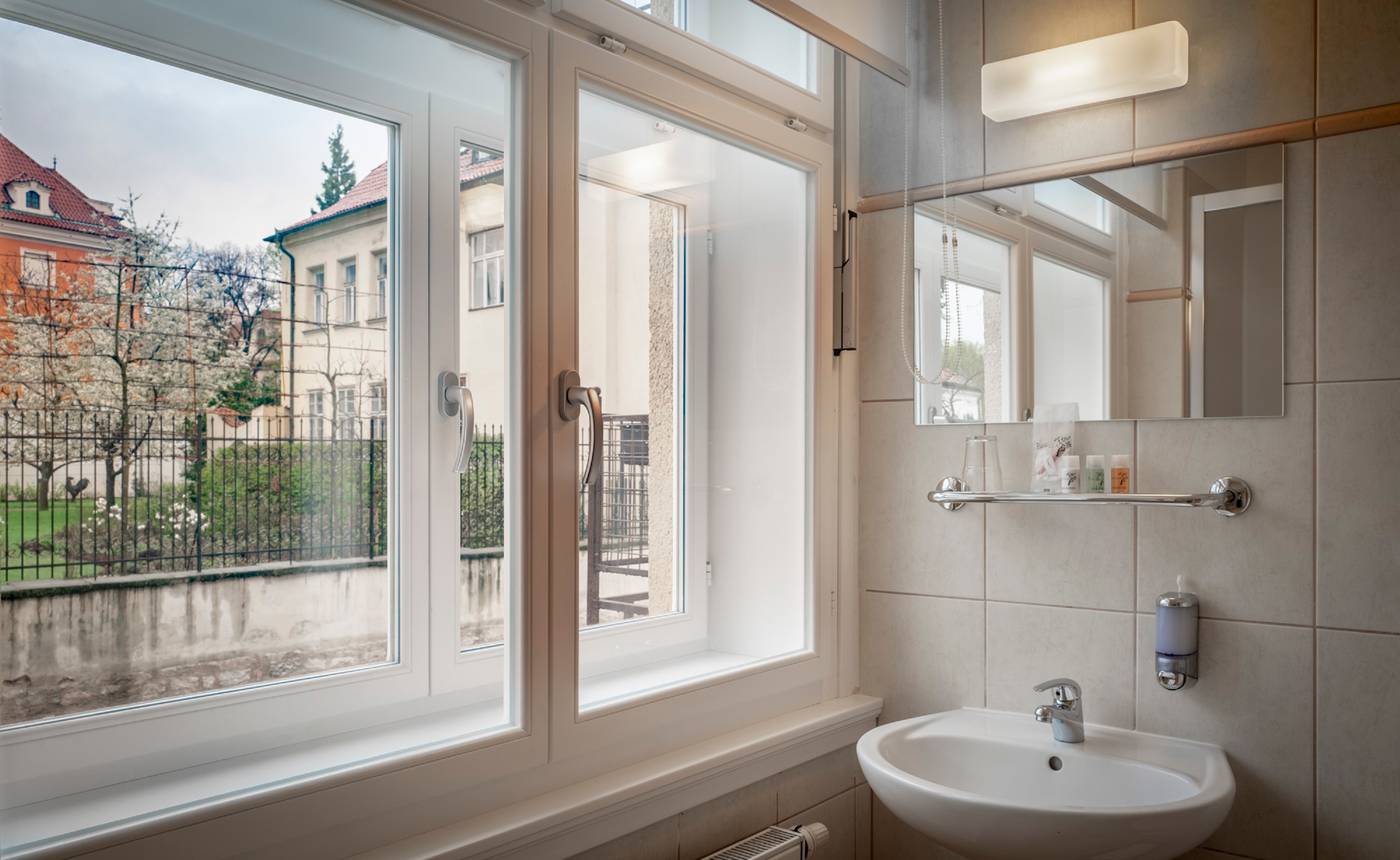 Pytloun-Kampa-Garden-Hotel-Prague-Room-43