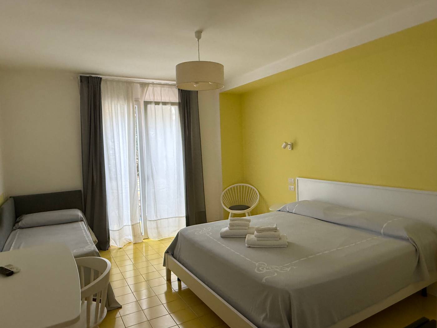 Villa-Pina-Antico-Francischiello-Room-9