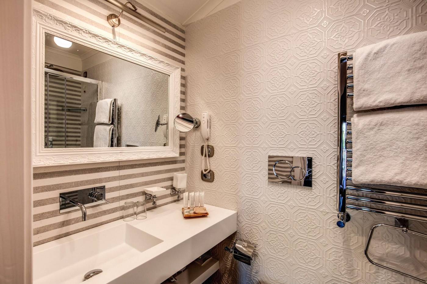 Parlamento-Boutique-Hotel-Room-37