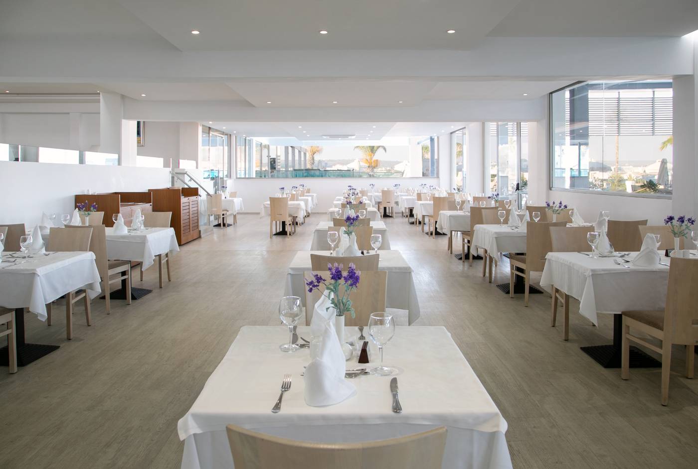 Asterias-Beach-Restaurant-31