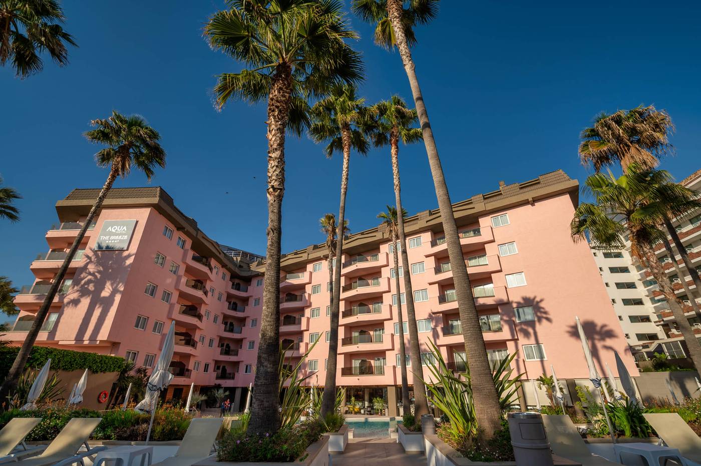 Aqua-Hotel-Montagut-Suites-General-view-3