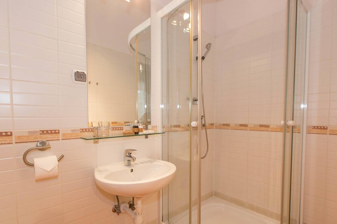 Maly-Krakow-Aparthotel-Room-20