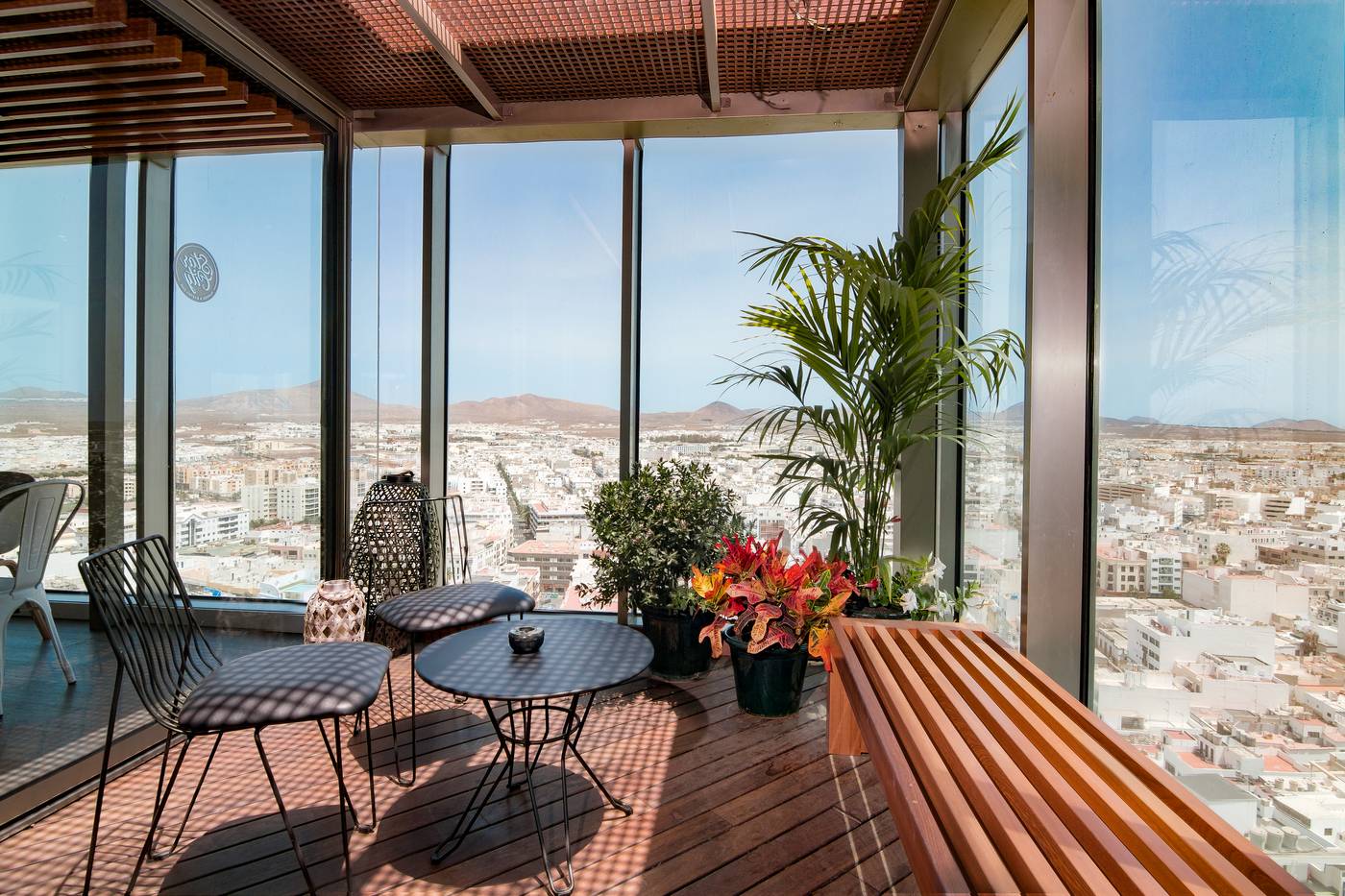 Arrecife-Gran-Hotel---Spa-Bar-34