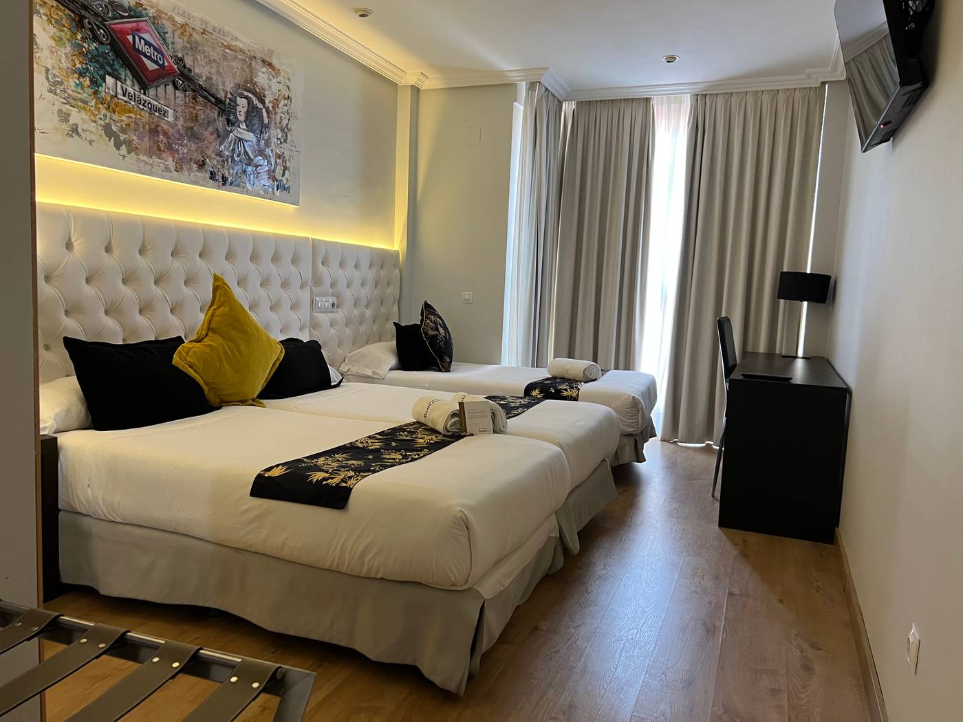 Hotel-Suites-Feria-de-Madrid-Room-6