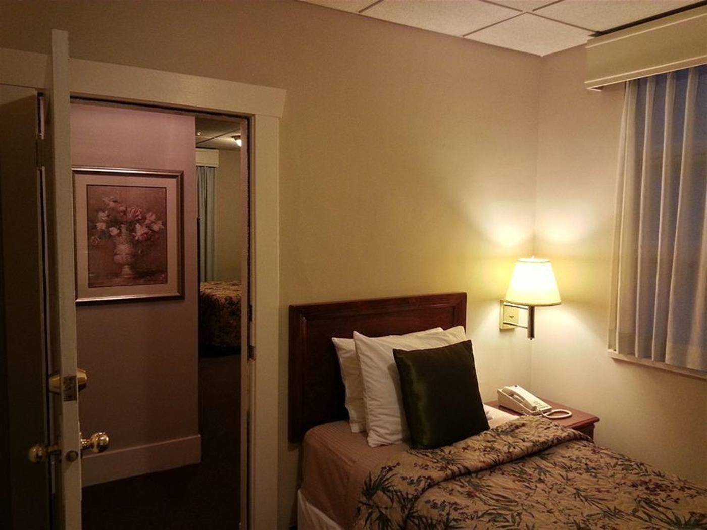 Kingston-Hotel-General-view-15