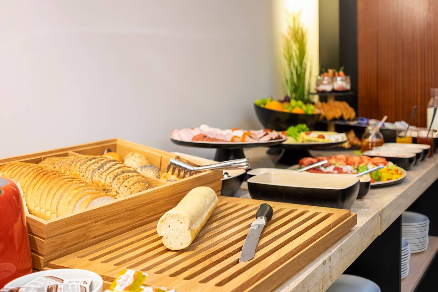 Hotel-H12-Restaurant-33