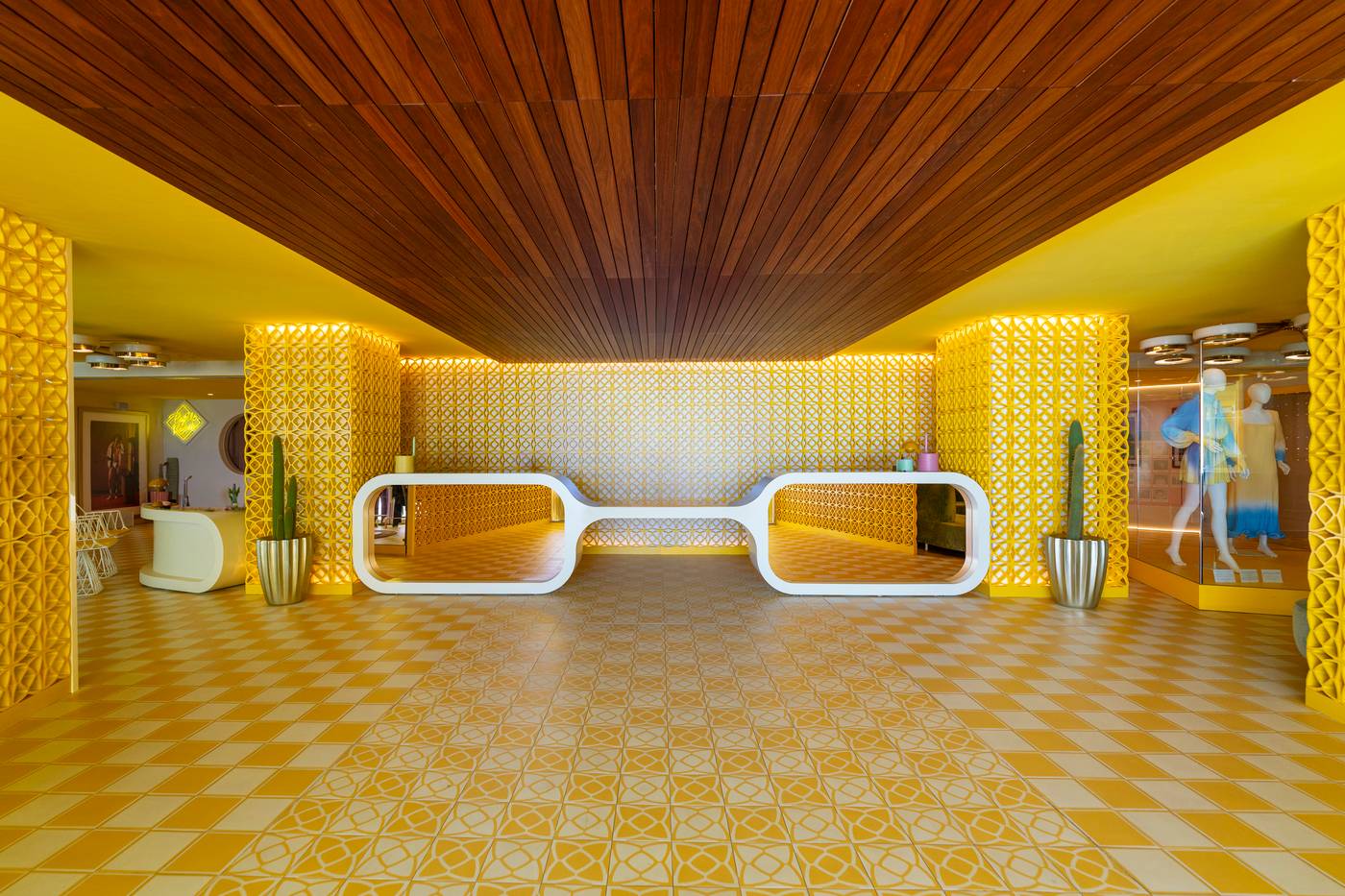 11.11.25 Los Felices