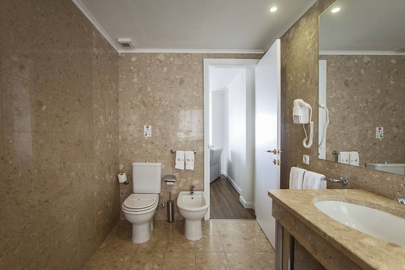 Hotel-Apartamentos-Gaivota-Room-46