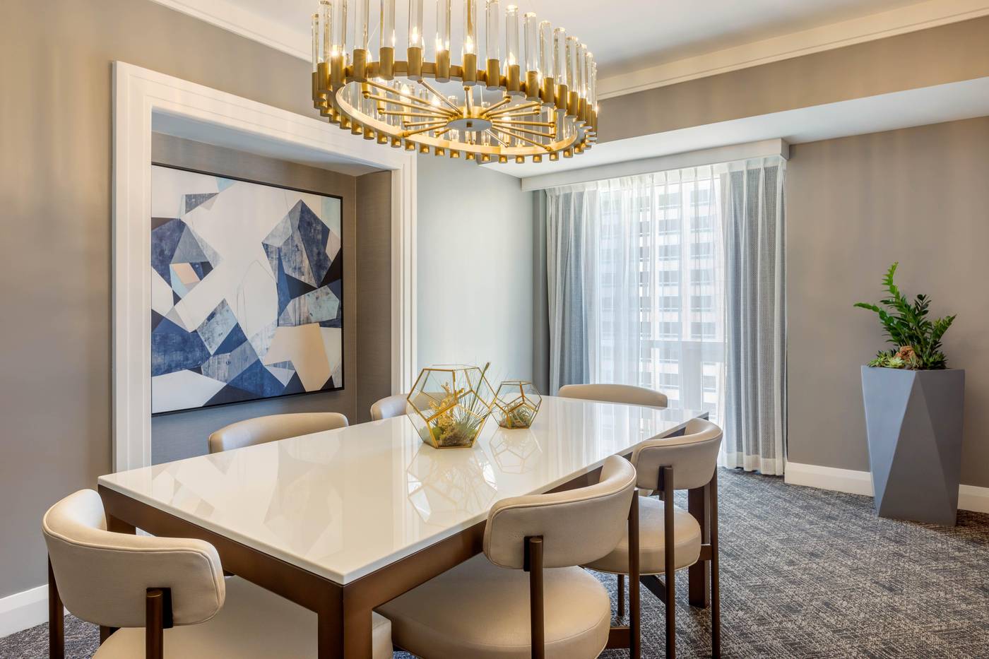 Omni-Los-Angeles-Hotel-at-California-Plaza-Room-12