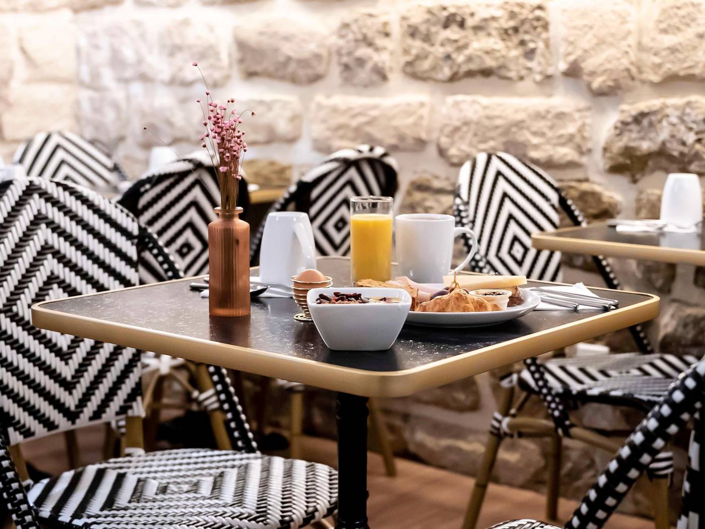 ibis-Styles-Paris-Batignolles-Restaurant-18