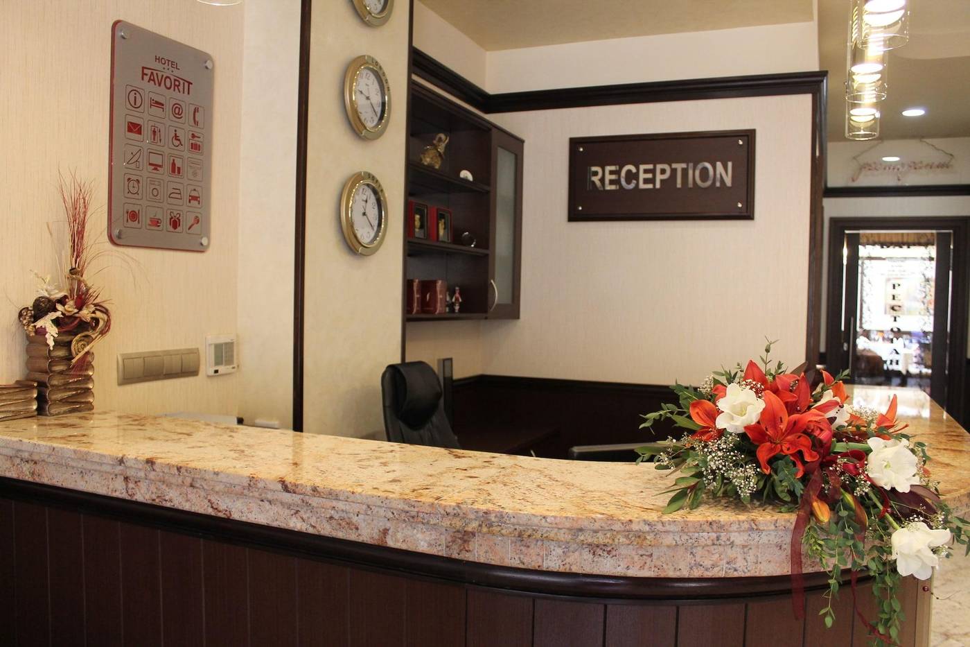 Hotel Favorit-Bulgaria-SOFIA-Lobby-6