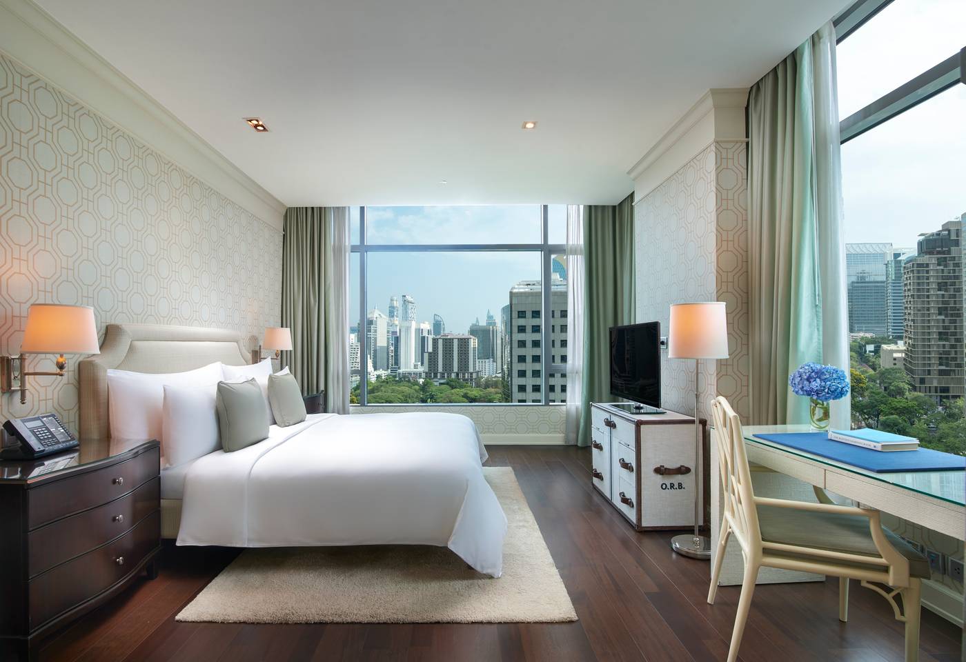 Oriental-Residence-Bangkok-Room-35