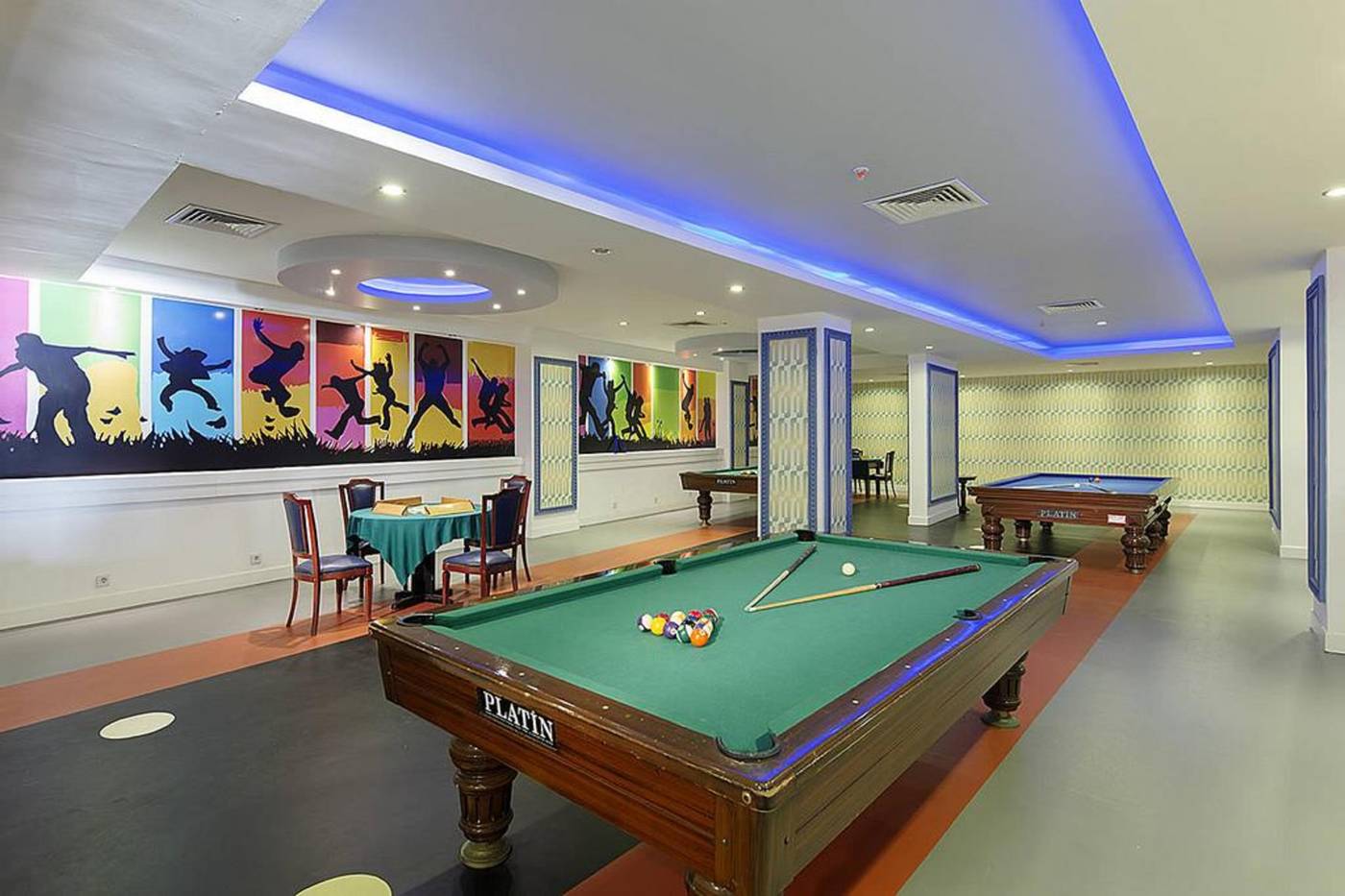 Crystal-Sunrise-Queen-Luxury-Resort---Spa-Sports-and-Entertainment-36