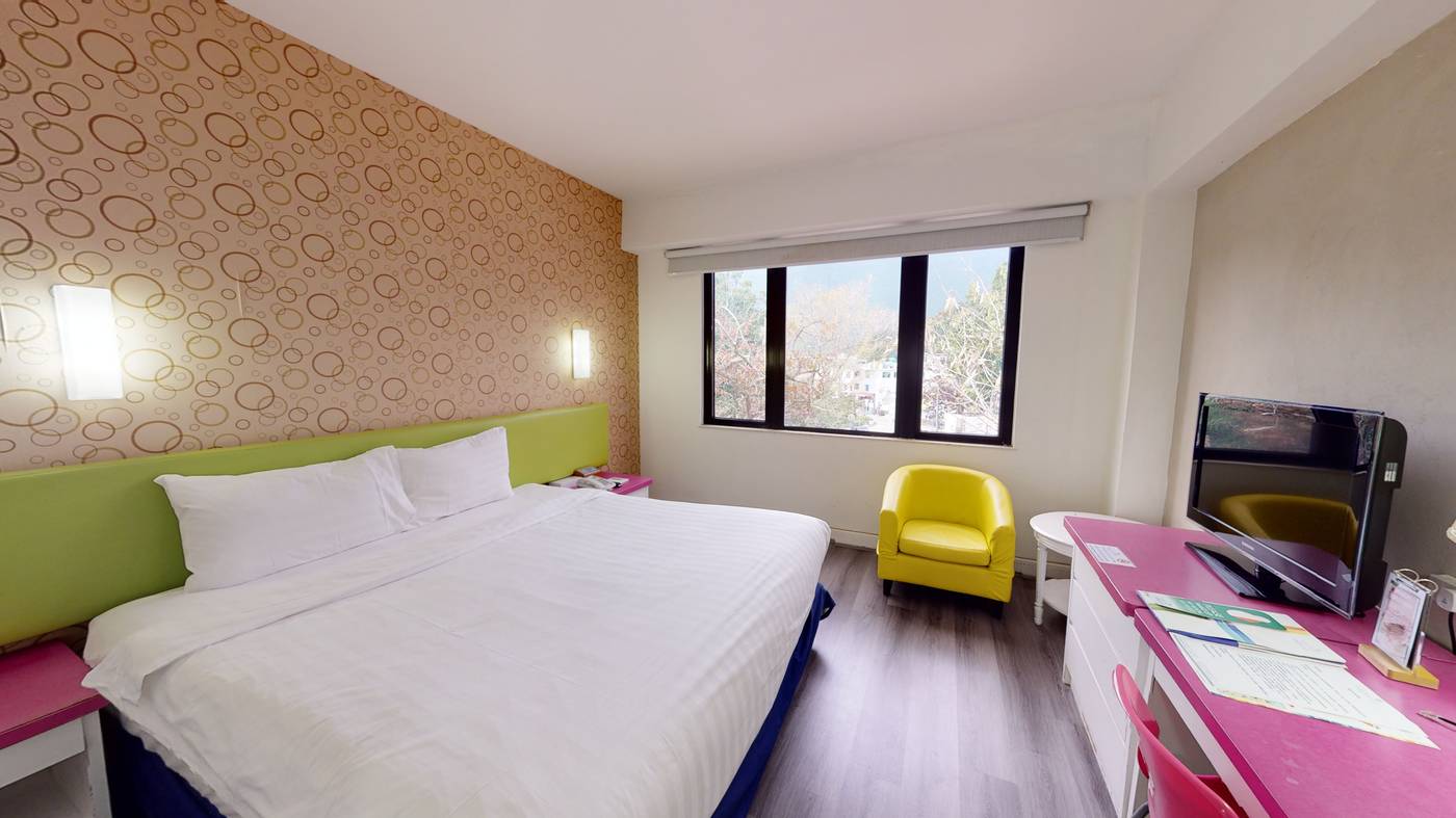 Silvermine-Beach-Resort-Room-9