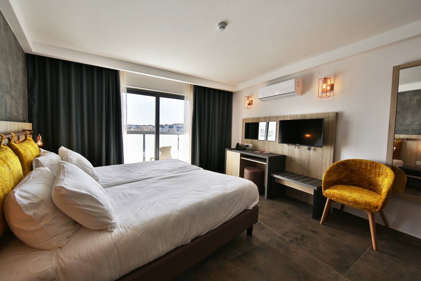 Ivy-Hotel-Room-3