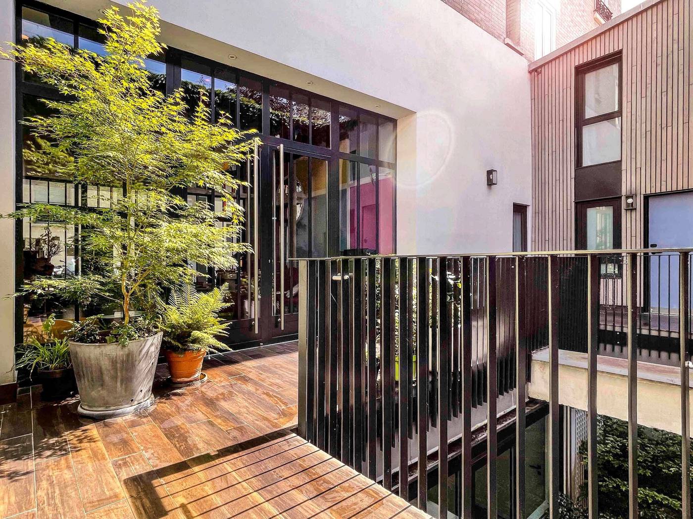 ibis-Styles-Paris-La-Defense-Courbevoie-General-view-3