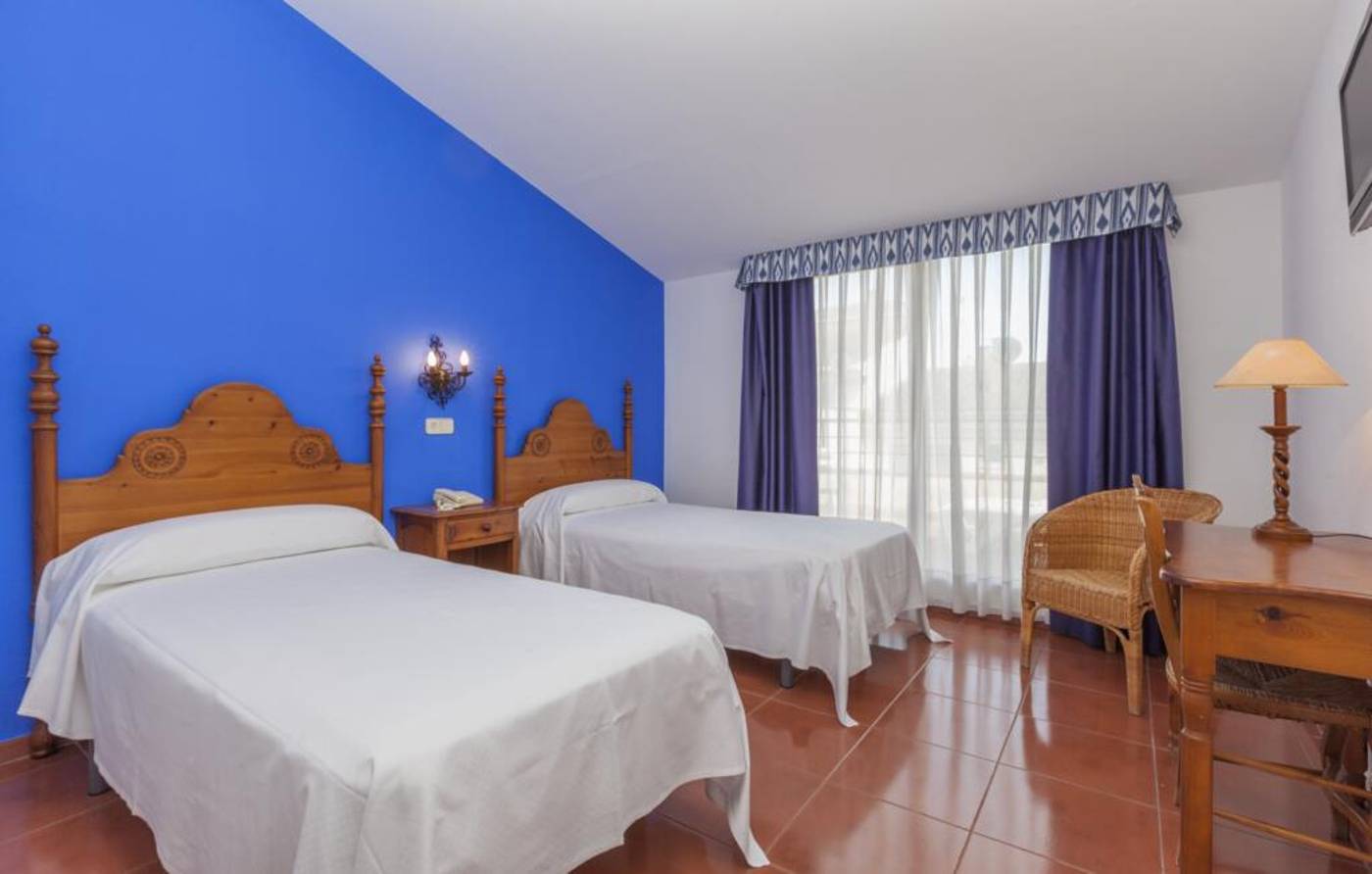 URH-Tossa-de-Mar-Room-26