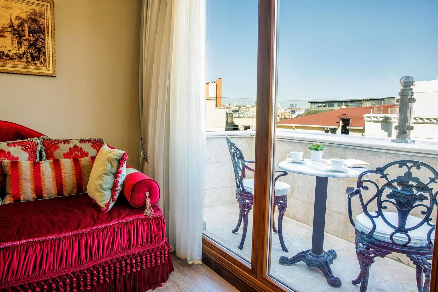 Romance-Istanbul-Hotel-Room-53