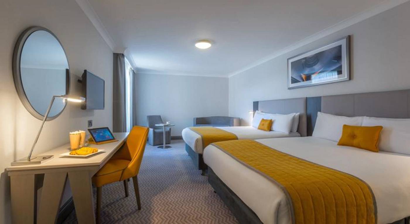 Maldron-Hotel-Dublin-Airport-Room-14