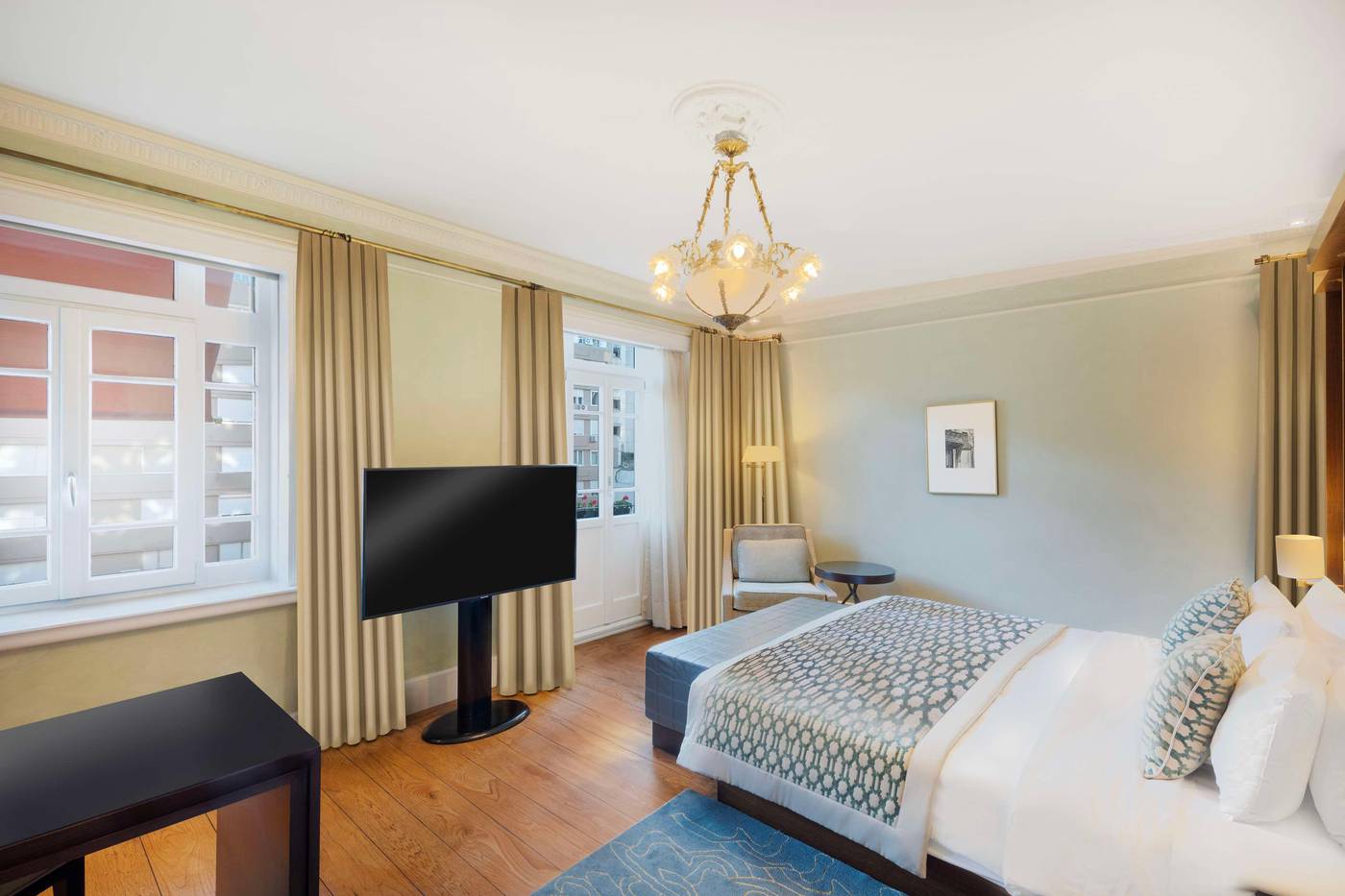 Park-Hyatt-Istanbul---Macka-Palace-Room-28