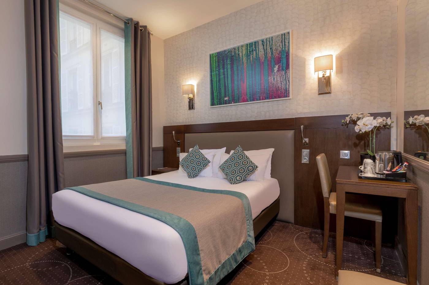 Elysees-Ceramic-Room-24