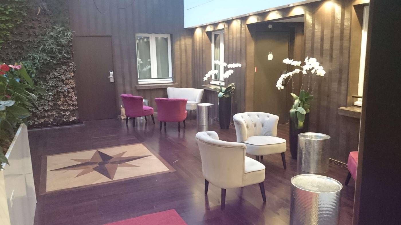 Aida-Marais-Lobby-20