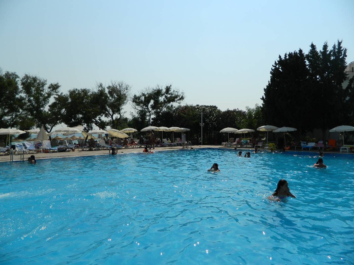 Carpe Mare Beach Resort