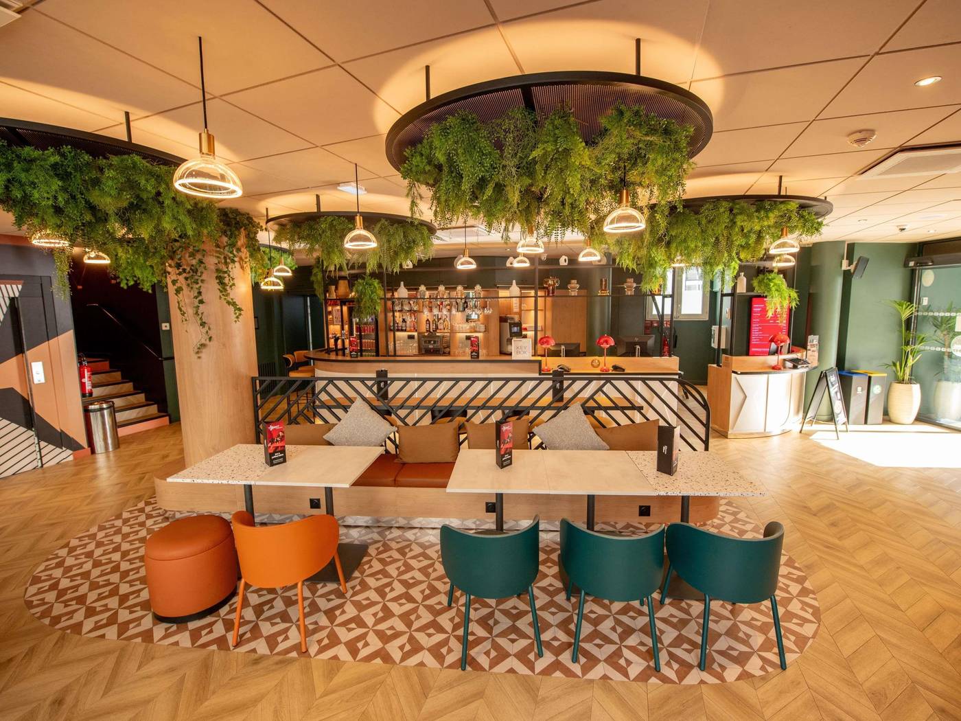 Ibis-Paris-Gare-du-Nord-Chateau-Landon-10th-Hotel-General-view-13