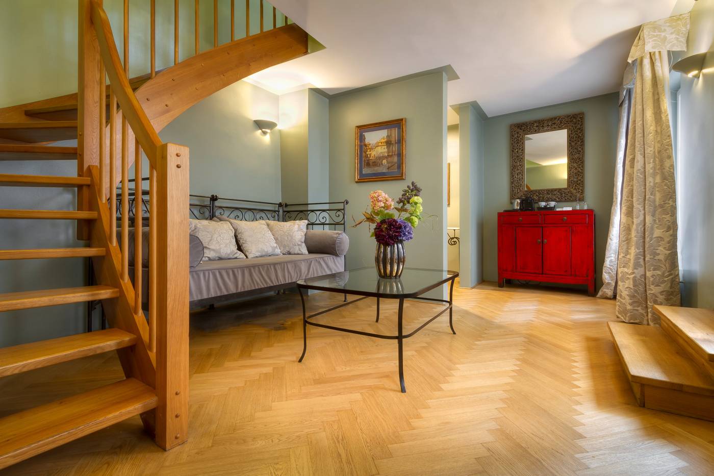 Black-Star-Suites-Room-5