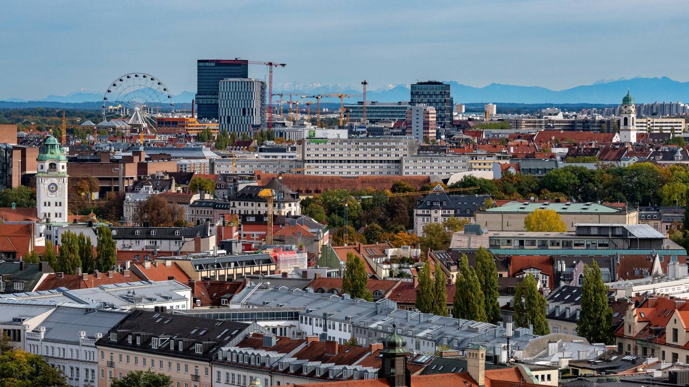 Holiday-Inn-Munich---City-Centre-General-view-2