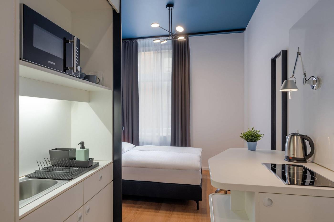 Dean-s-Home-Budapest-Room-27