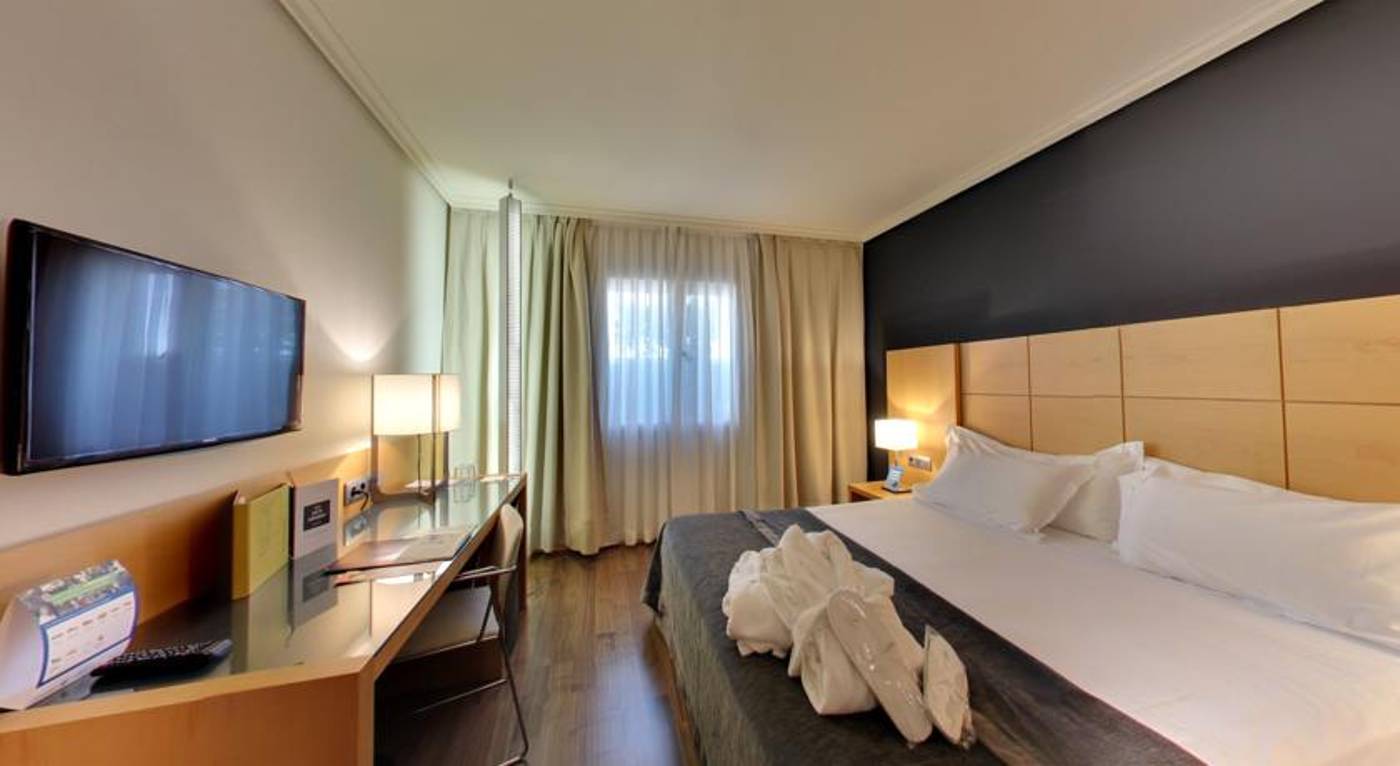 Silken Siete Coronas