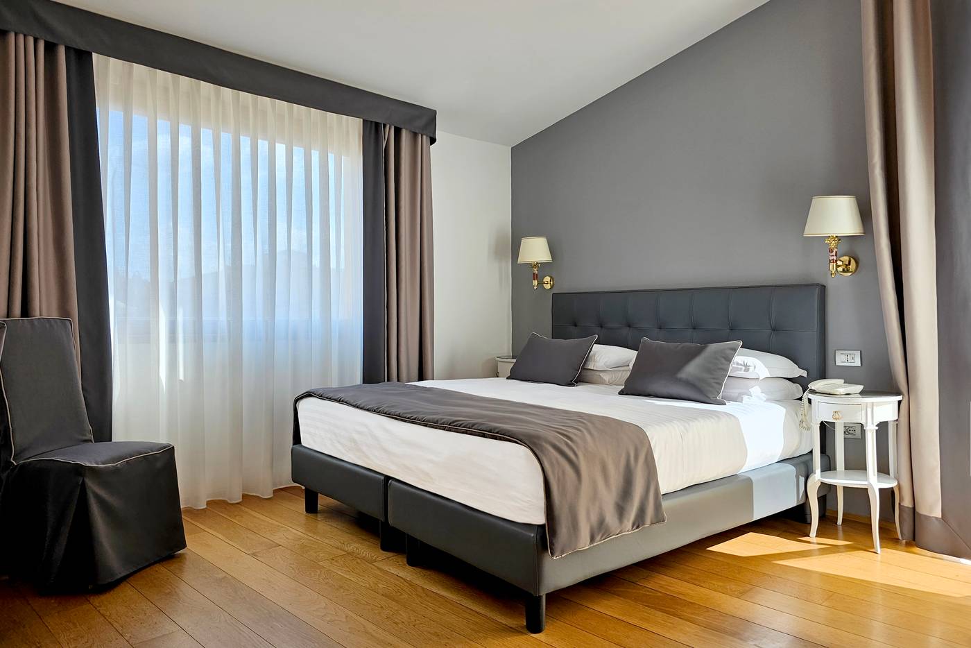 Atlantic-Palace-Room-7