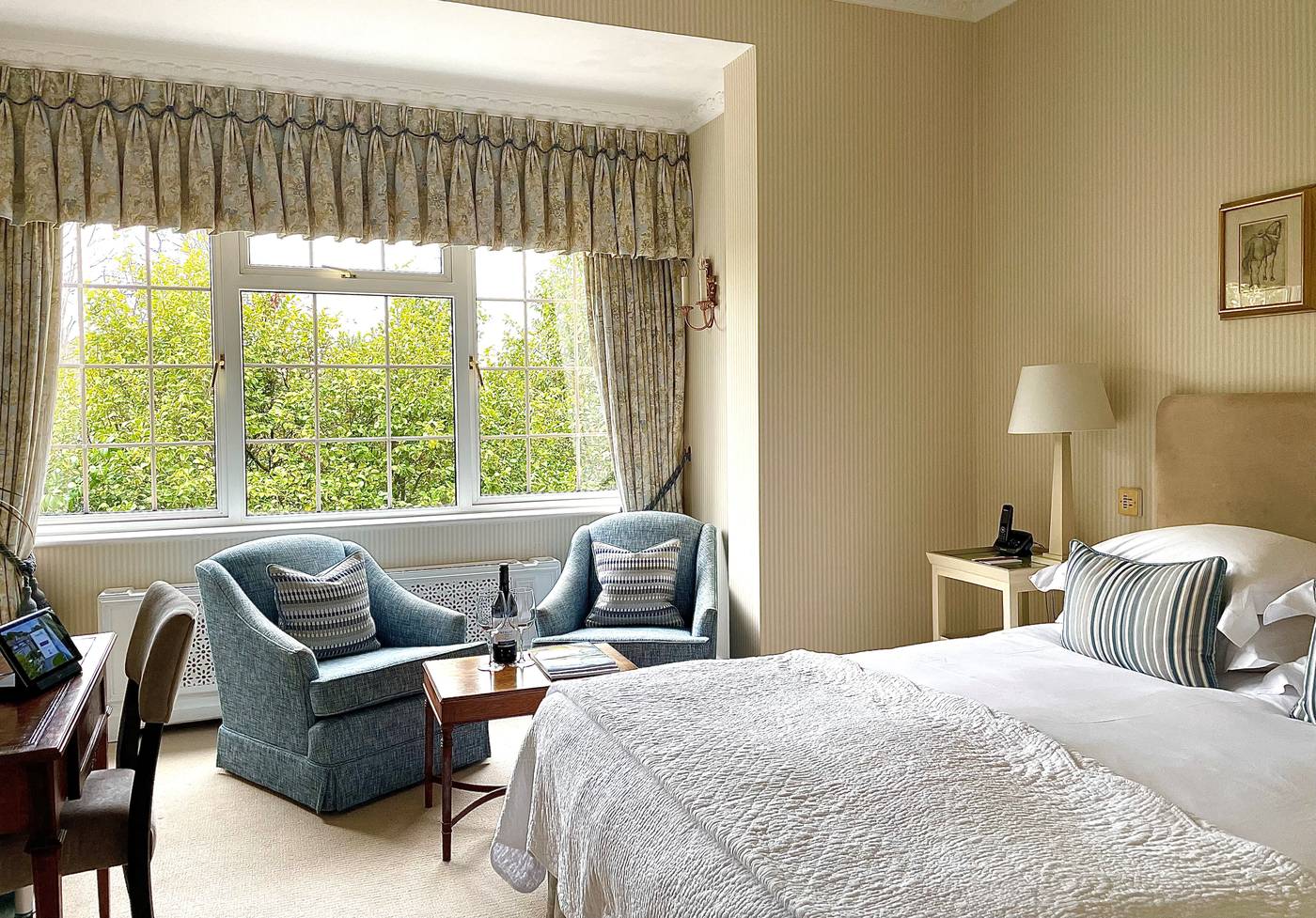 Longueville-Manor-Room-6