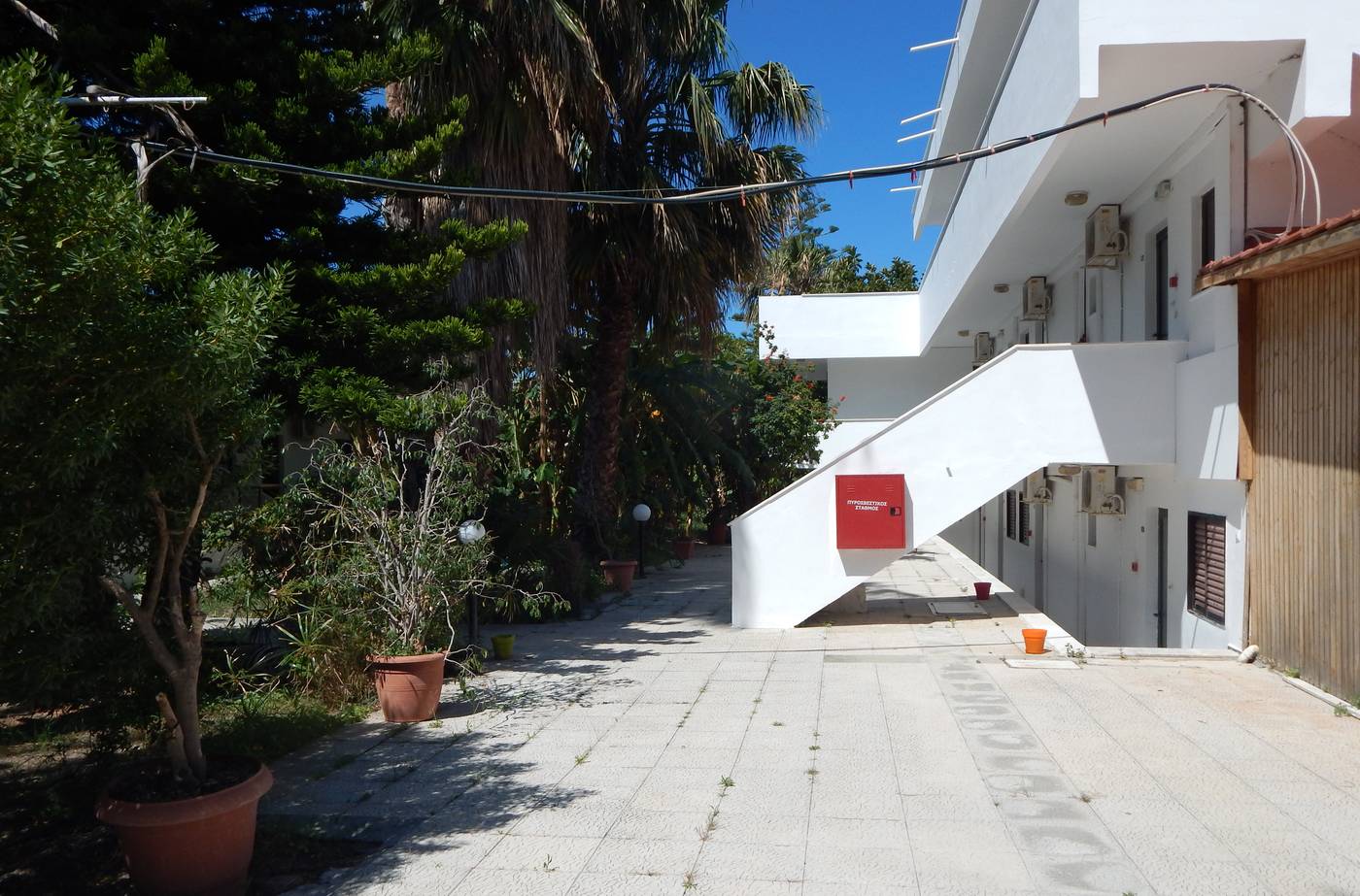 Dreams-4U-Apartments-Terrace-11