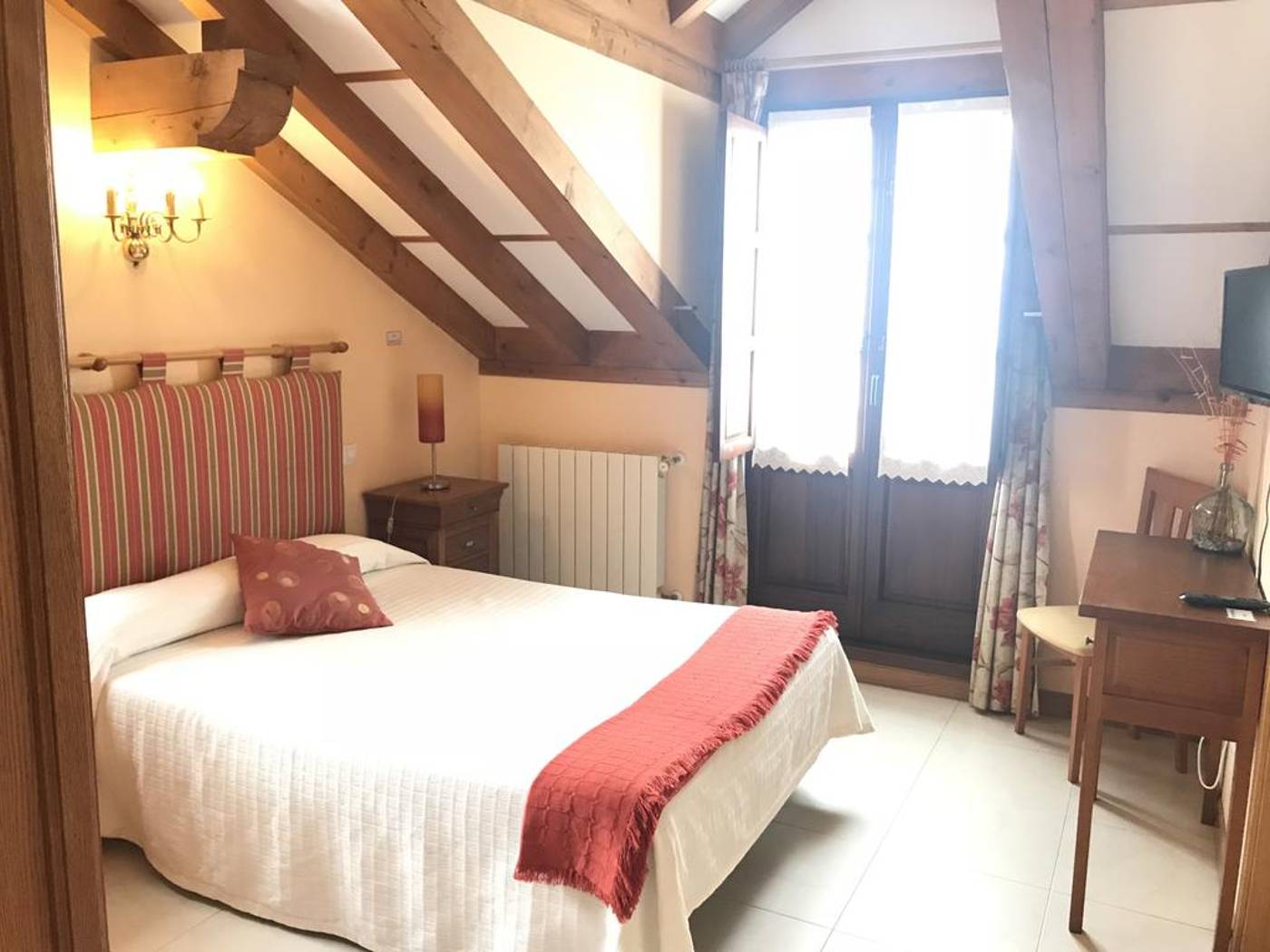 Posada Rural La Cabana de Salmon-Spain-SANTILLANA DEL MAR - CANTABRIA-Room-9