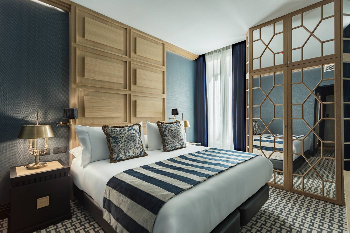 Room-Mate-Alba-Room-11