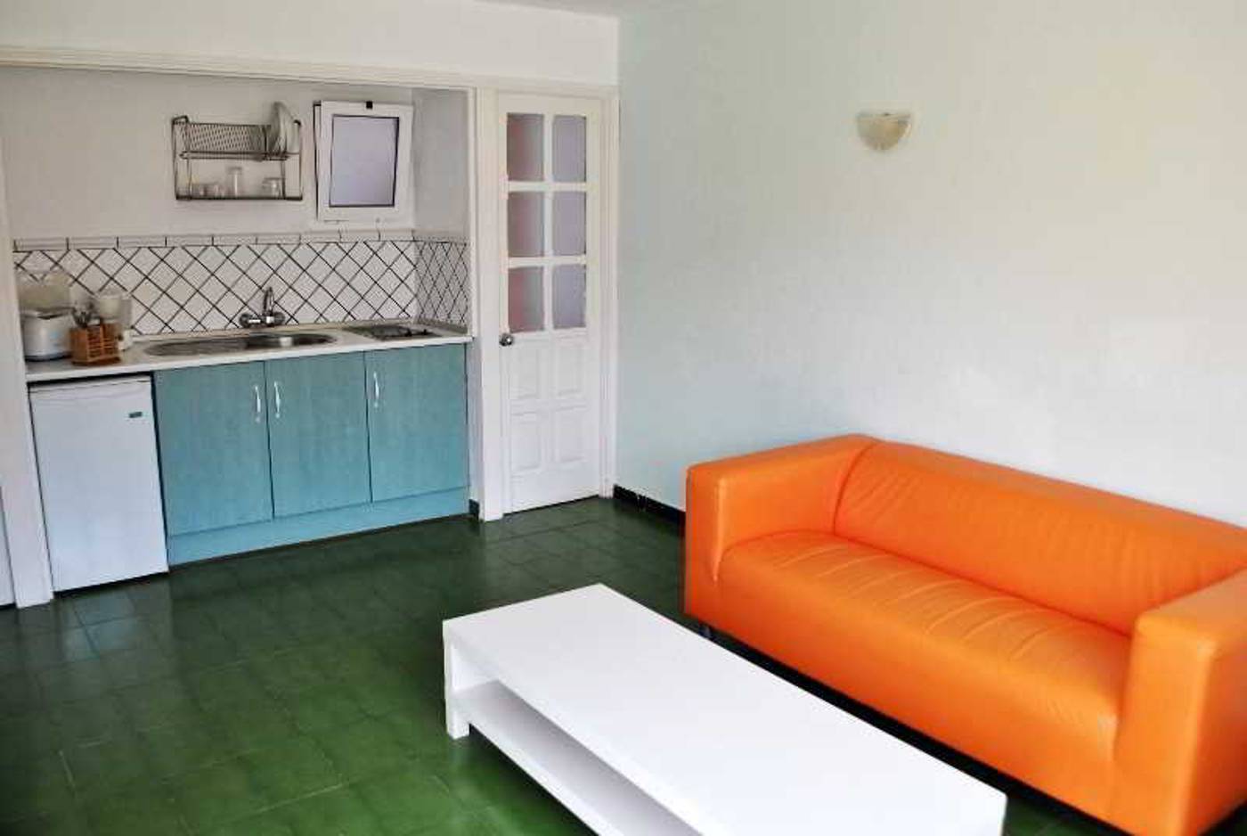 Sunny-Village-Room-19