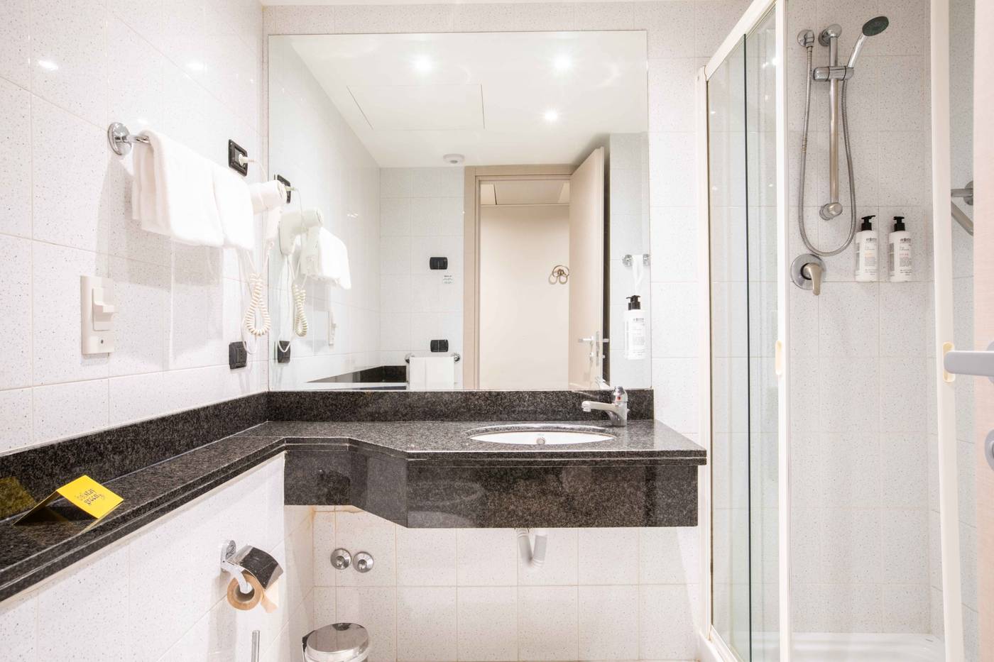 Belstay-Venezia-Mestre-Room-42