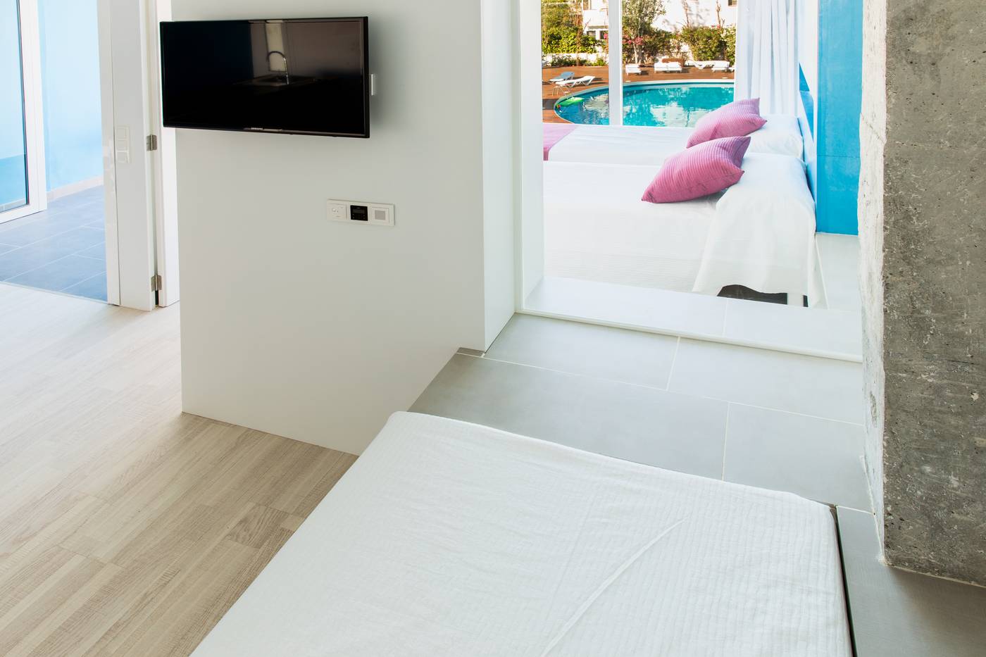 Ebano-Hotel-Apartments-Room-20