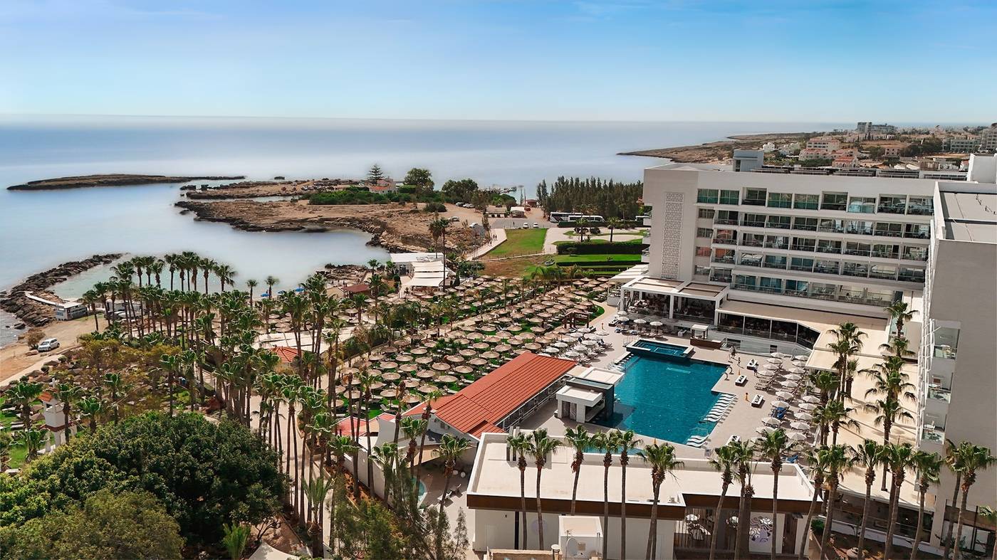 Cavo-Maris-Beach-General-view-9